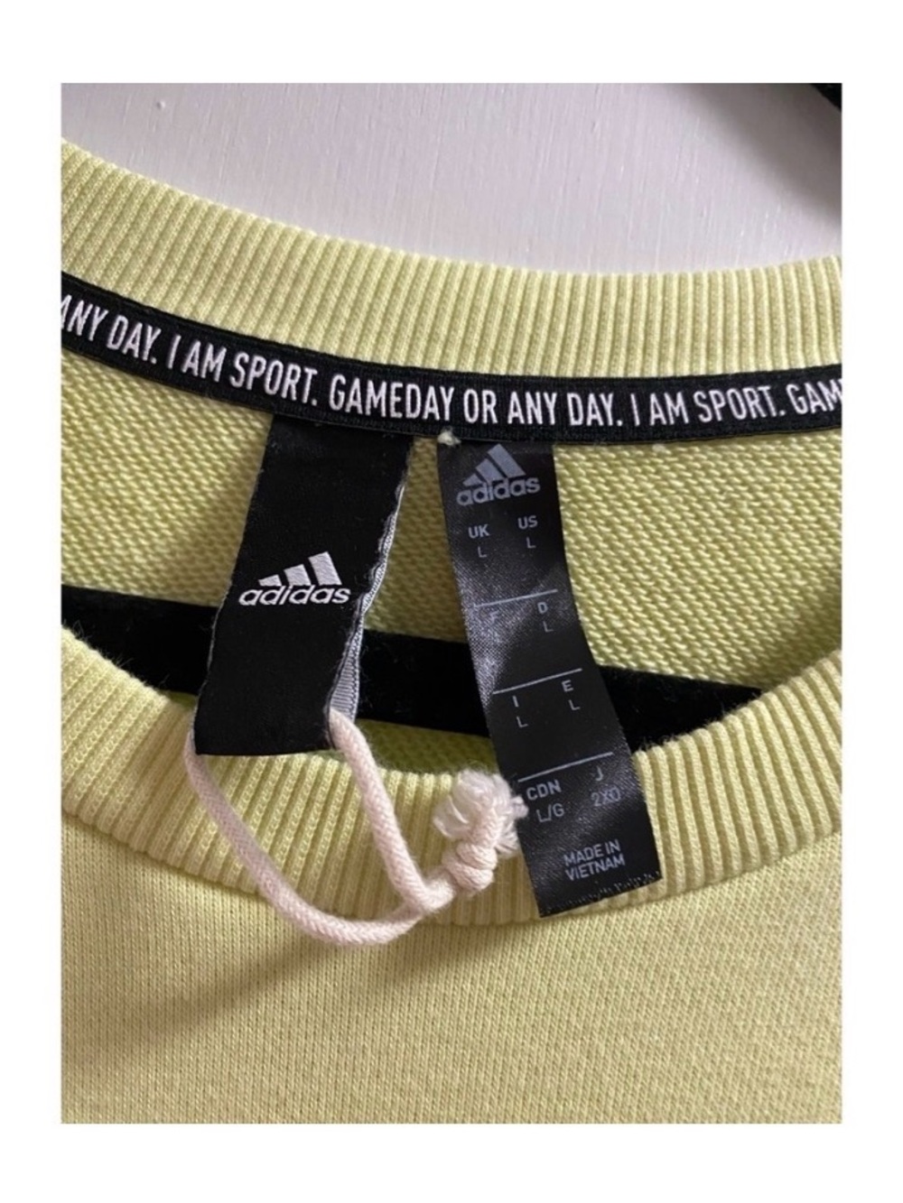 ADIDAS Yellow Graphic Sweatshirt Size Large - Picture 3 of 4